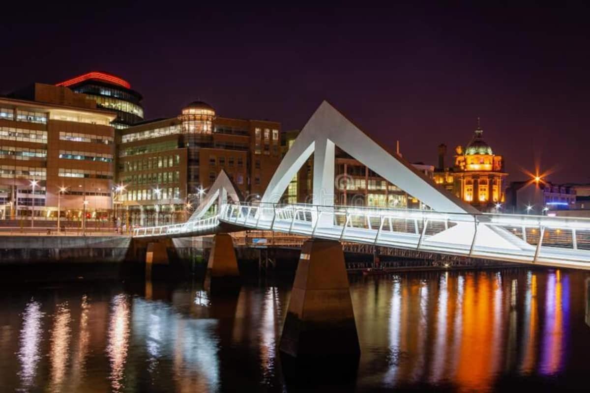 Glasgow City Centre G1 Penthouse With Riverviews - Duplex Esterno foto