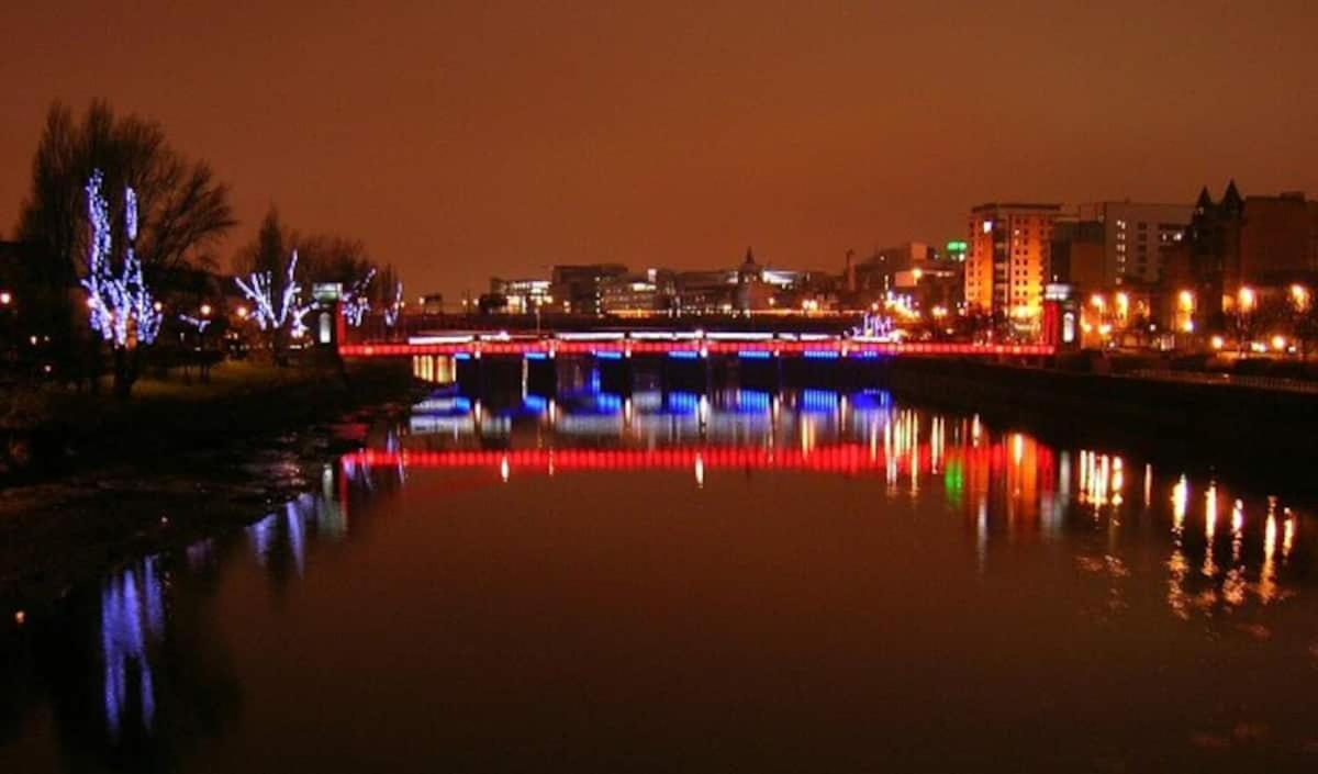 Glasgow City Centre G1 Penthouse With Riverviews - Duplex Esterno foto